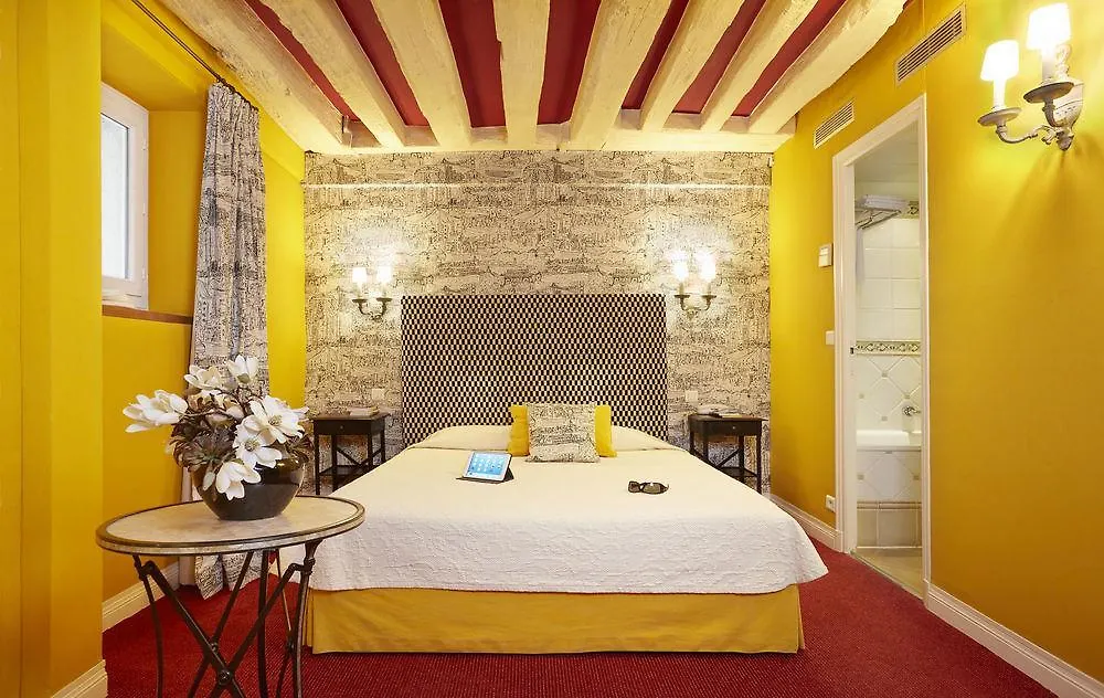 Hotel Beaubourg 3*